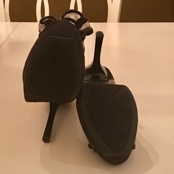 KARDASHIAN KOLLECTION Leopard Print Platform heels - Picture 4 of 8